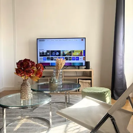 Apartment Centre - Chateau Aubenas
